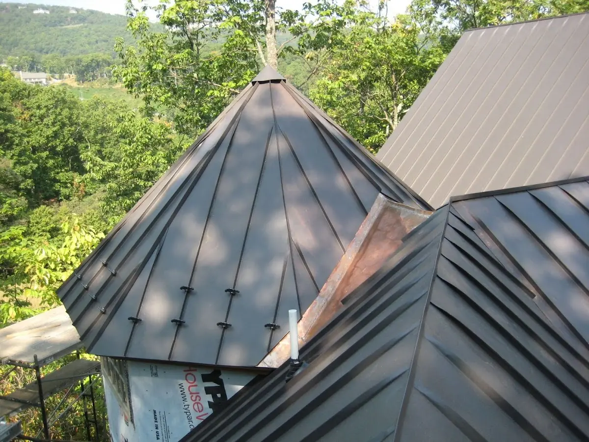 Professional Gutter Cleaning by Craftsman Roofing in Woodlake